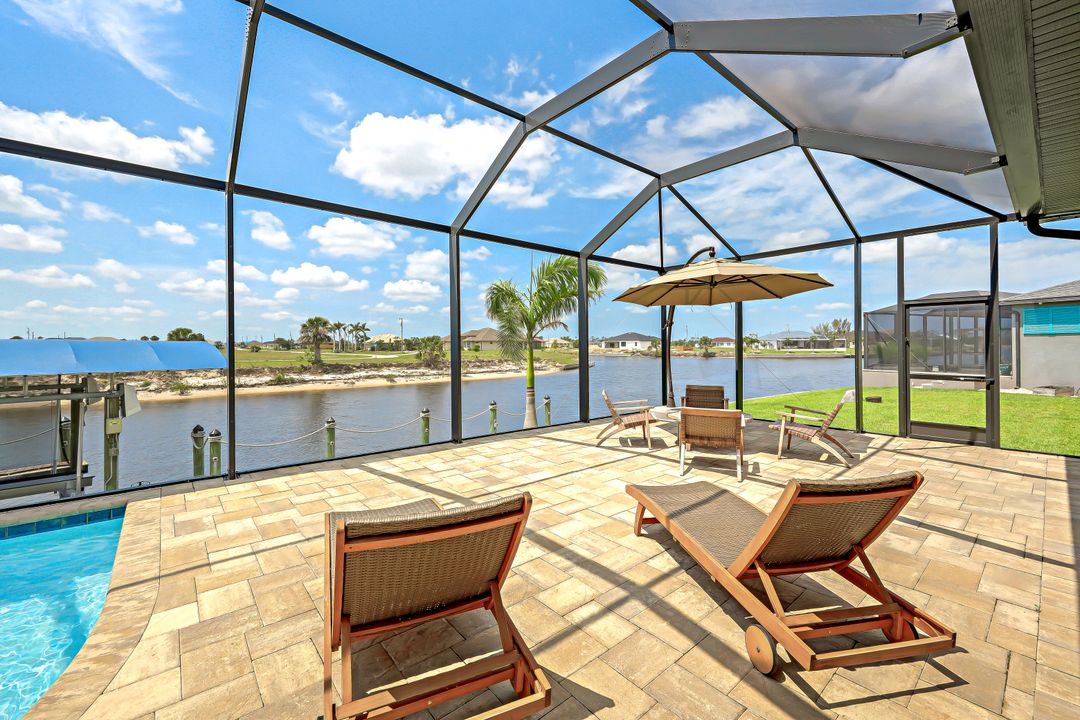 4208 NW 39th Ln, Cape Coral, FL 33993