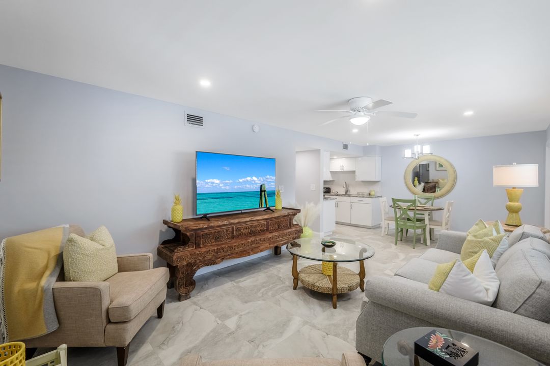 1605 Chesapeake Ave #4, Naples, FL 34102