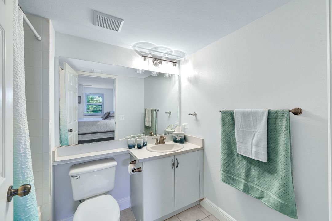 8950 Colonnades Ct E #834, Bonita Springs, FL 34135