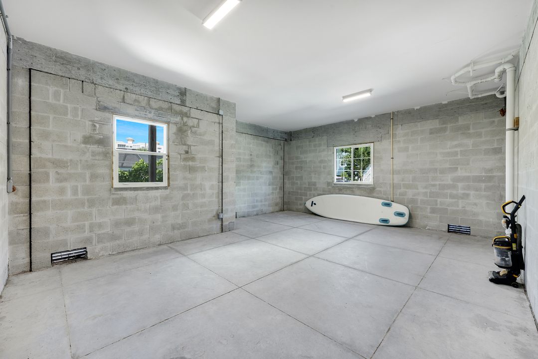 117 Sand Dollar Dr, Fort Myers Beach, FL 33931