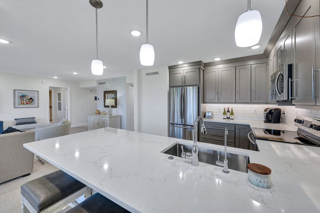 1080 S Collier Blvd #206, Marco Island, FL 34145