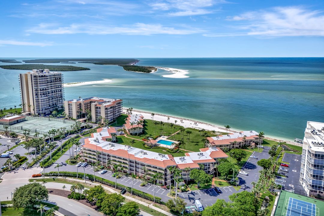 1080 S Collier Blvd #305, Marco Island, FL 34145