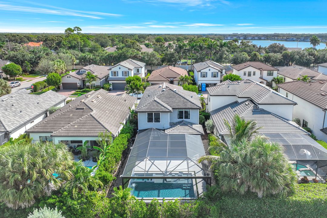 7265 Wilton Dr N, Naples, FL 34109