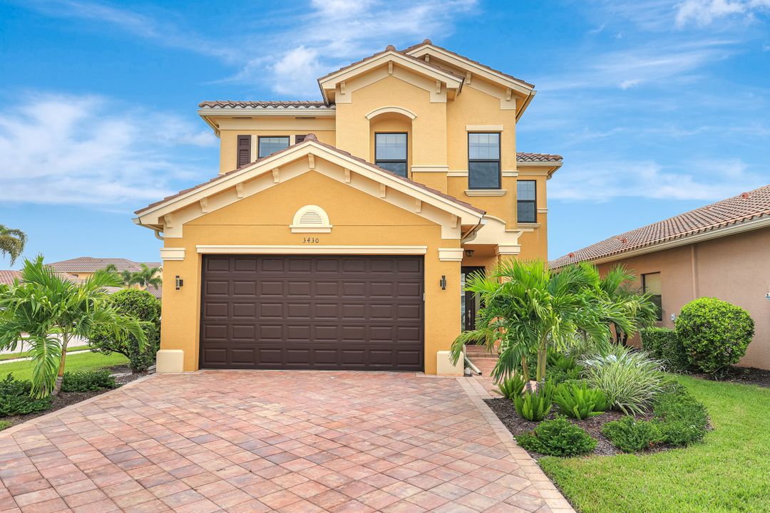 3430 Tigris Ln, Naples, FL 34119
