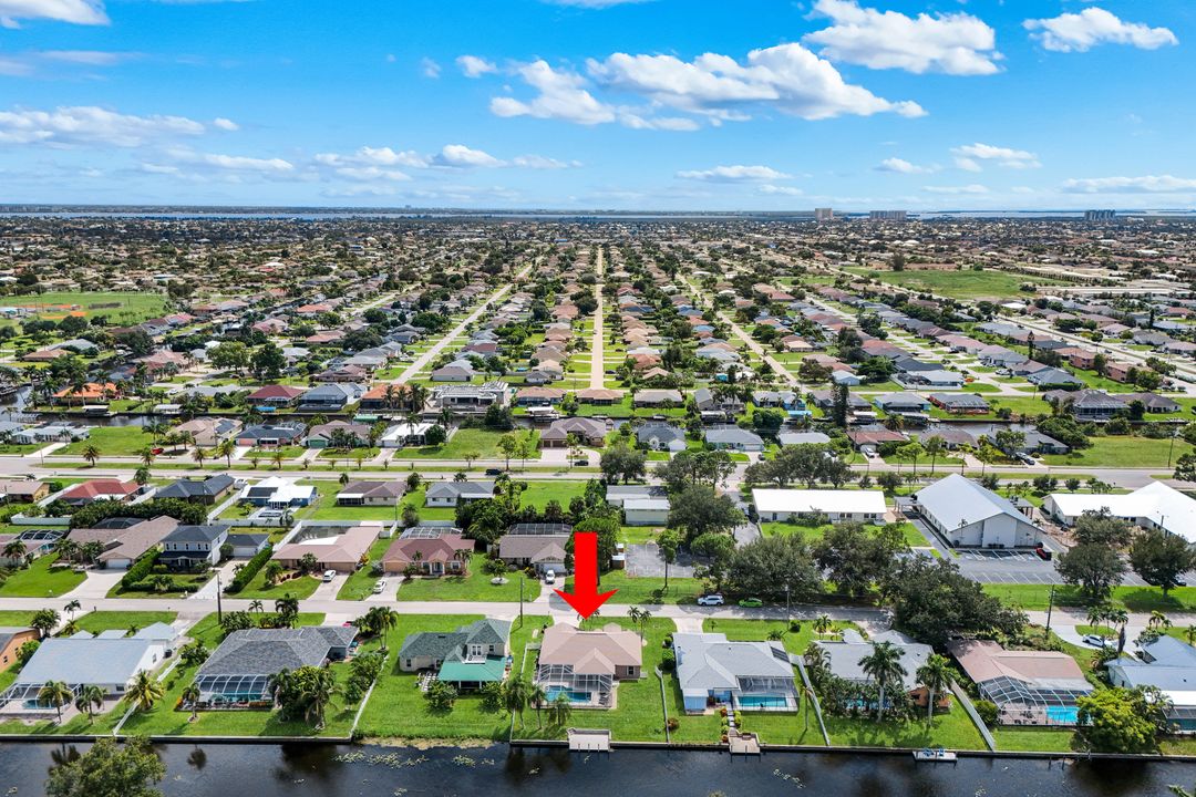 615 SW 39th Terrace, Cape Coral, FL 33914