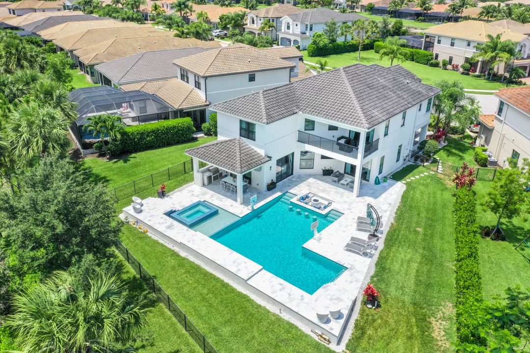 4138 Aspen Chase Dr, Naples, FL 34119