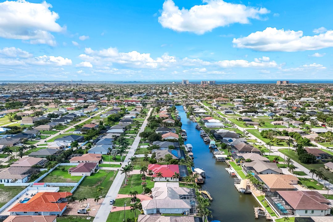 4418 SW 10th Ave, Cape Coral, FL 33914