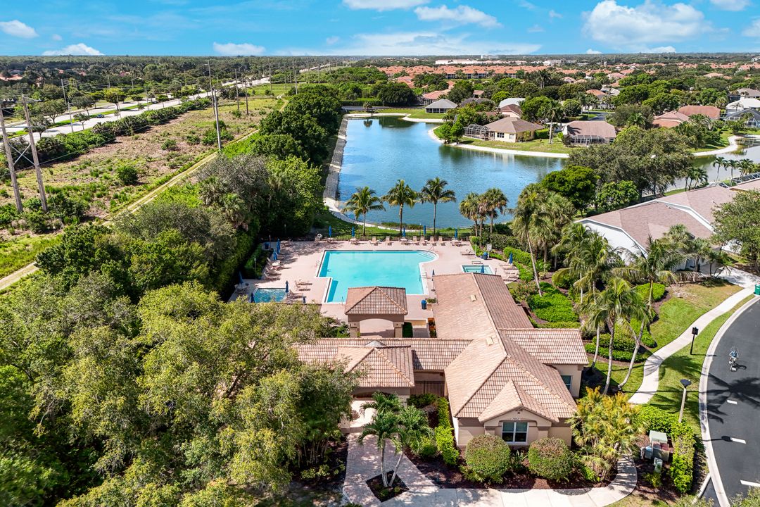 7720 Gardner Dr  #201, Naples, FL 34109