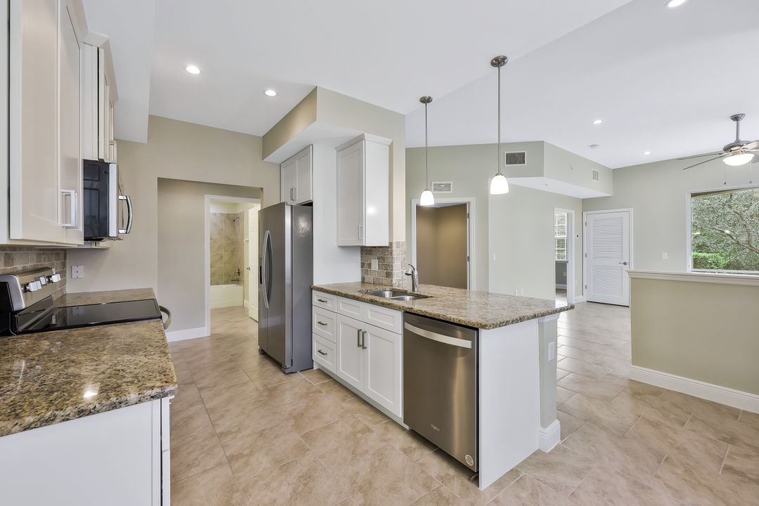 18225 Creekside Preserve Loop #102, Fort Myers, FL 33908