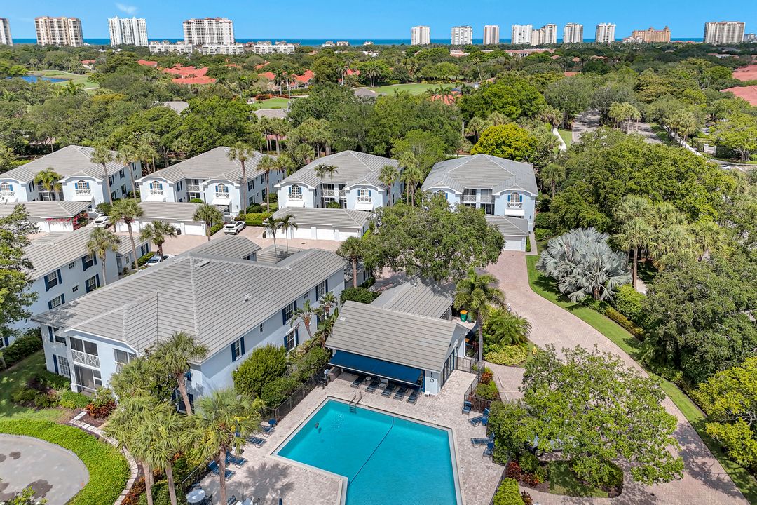 7087 Barrington Cir #101, Pelican Bay, FL 34108