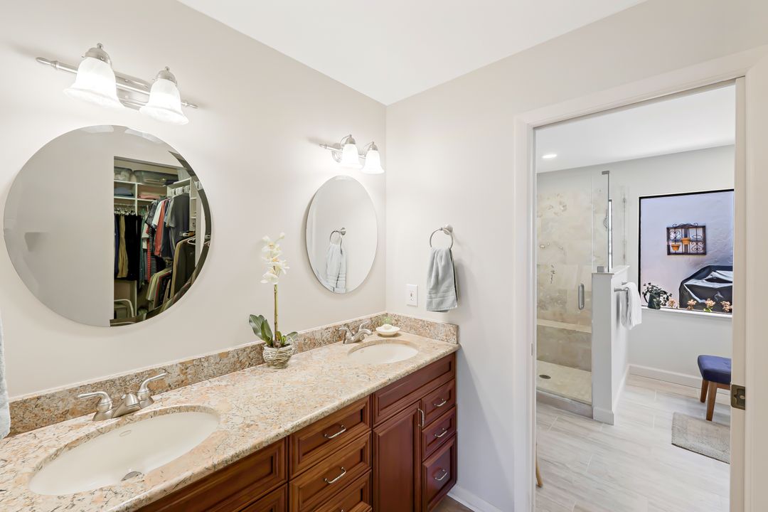 359 Bay Forest Dr  #1B, Naples, FL 34110