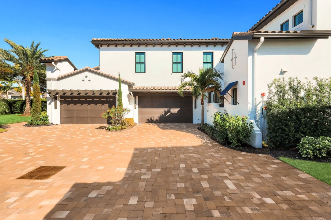 16320 Corsica Way #102, Naples, FL 34110