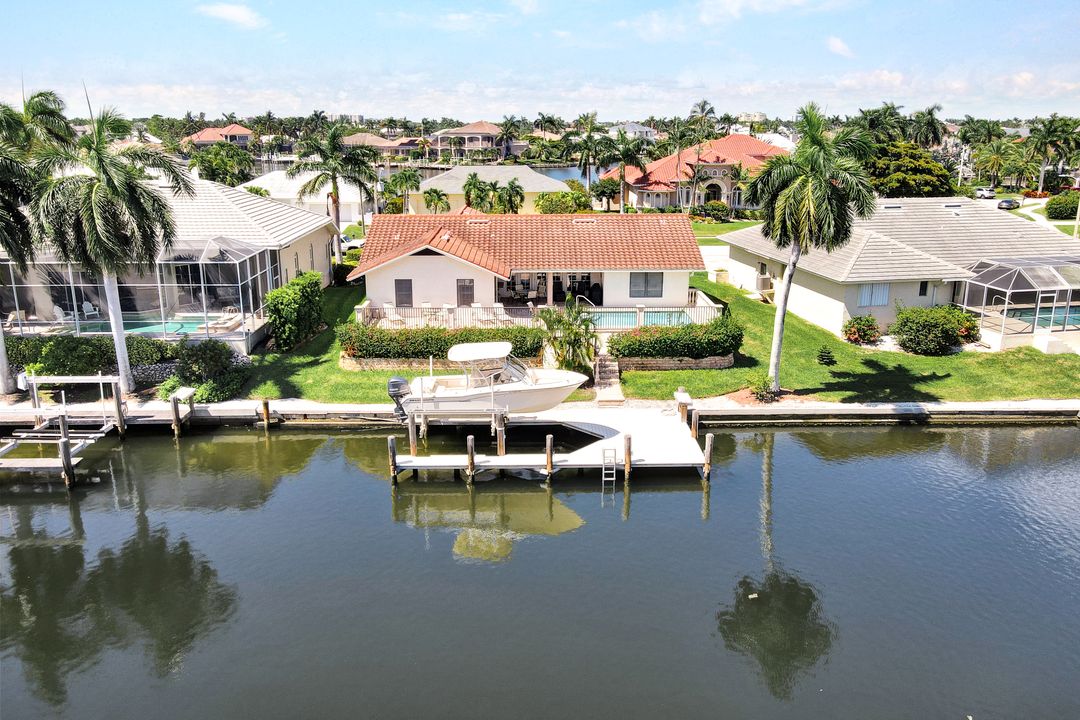 421 Cottage Ct, Marco Island, FL 34145