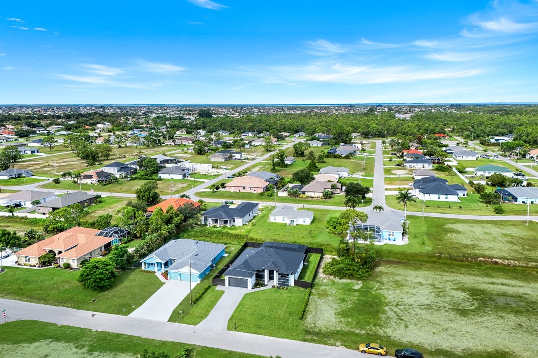 2122 NW 25th Pl, Cape Coral, FL 33993