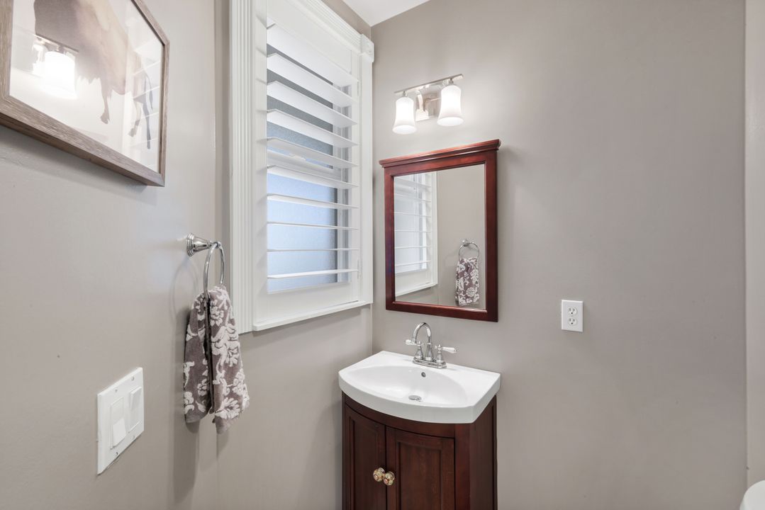 1840 Les Chateaux Blvd #4-201, Naples, FL 34109