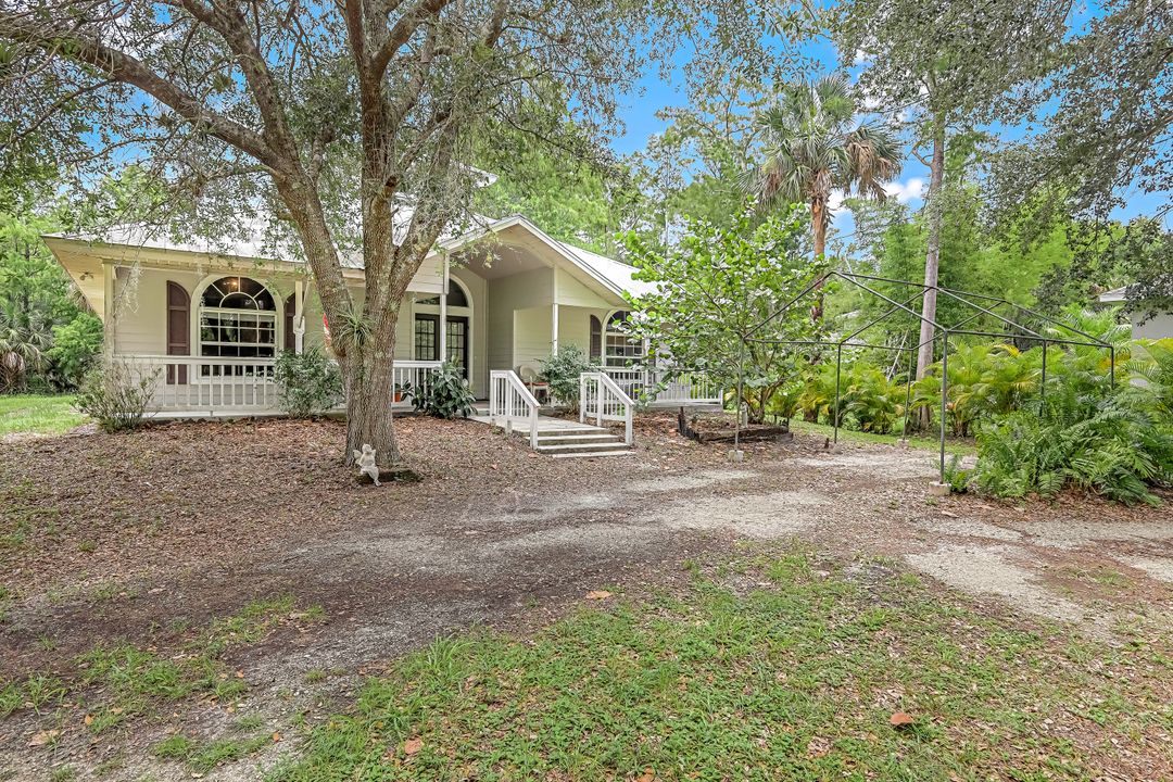 2971 6th St NW, Naples, FL 34120