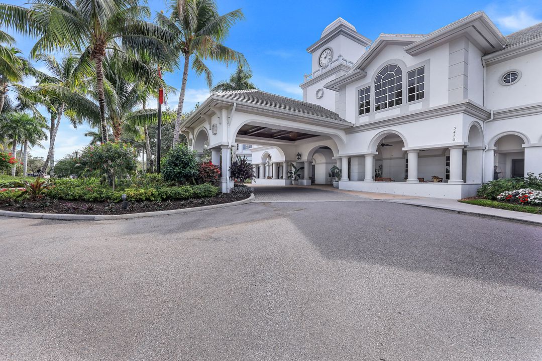 3153 Aviamar Cir #201, Naples, FL 34114