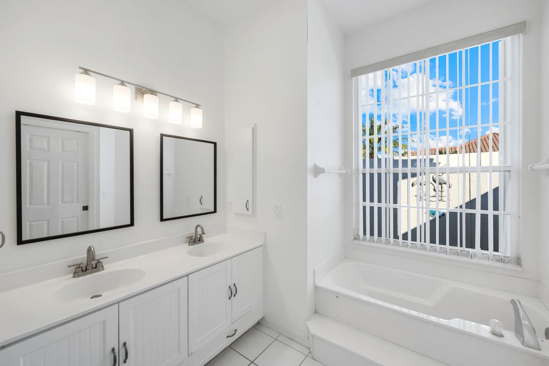 12690 Buttonbush Pl, Bonita Springs, FL 34135