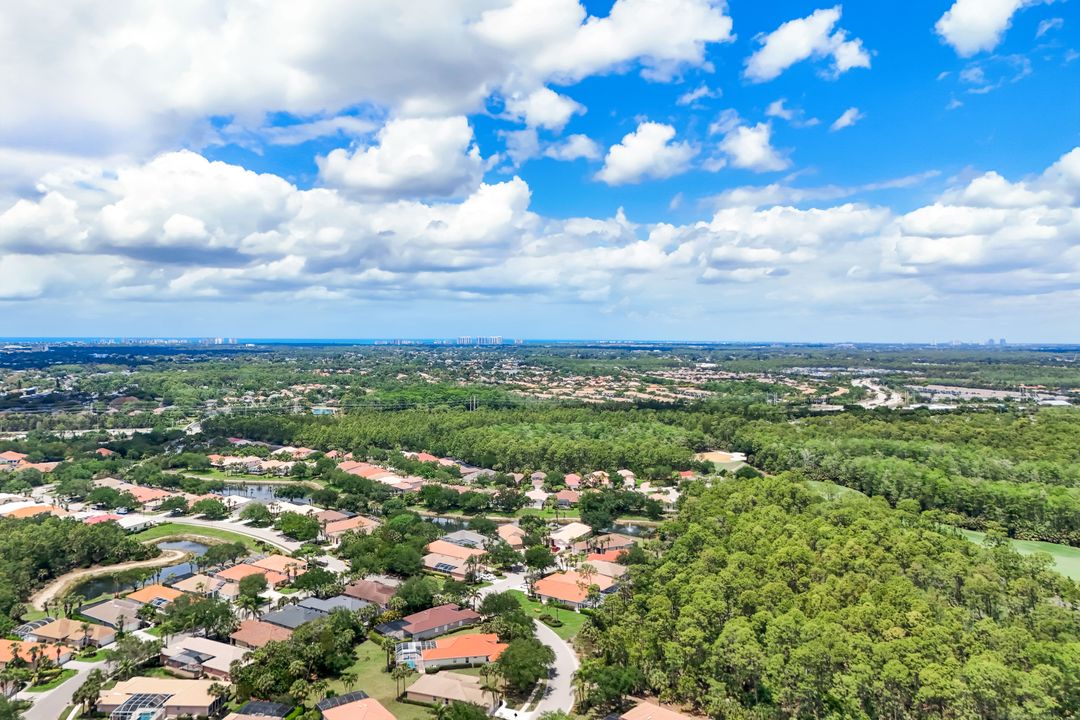 6072 Highwood Park Ln, Naples, FL 34110