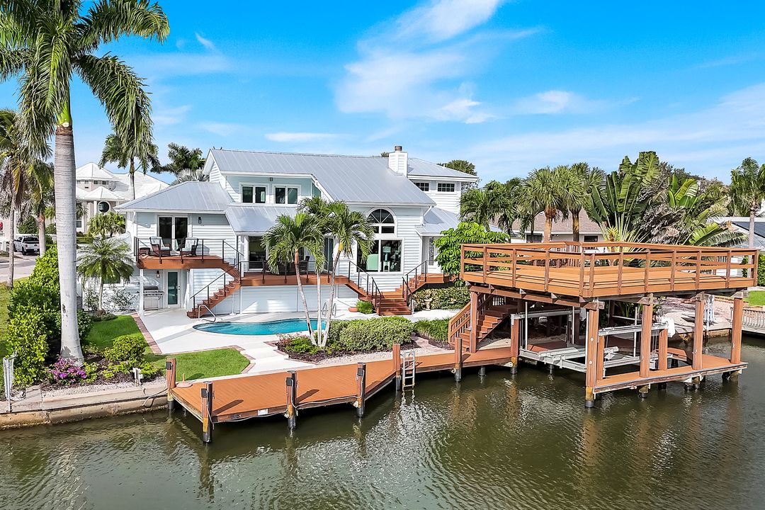 368 Germain Ave, Naples, FL 34108