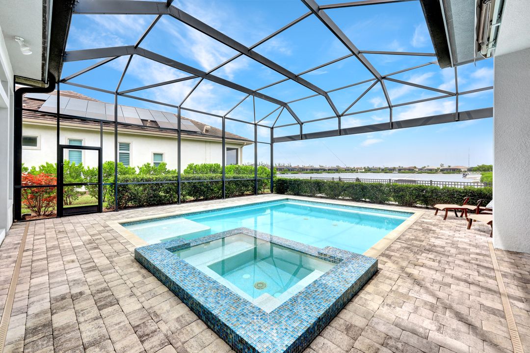 17300 Hidden Estates Cir, Fort Myers, FL 33908