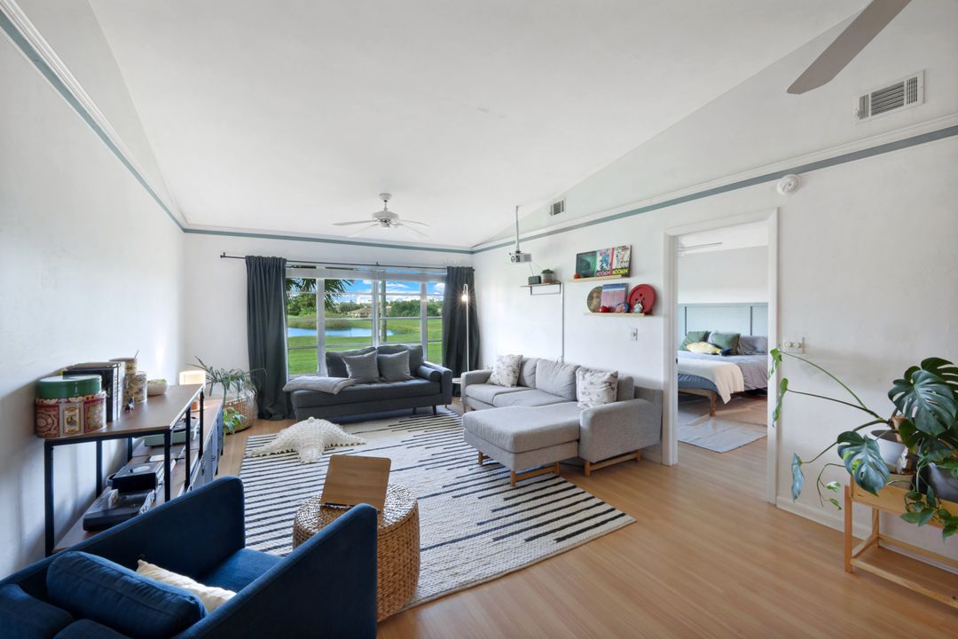 4038 Northlight Dr #1506, Naples, FL 34112