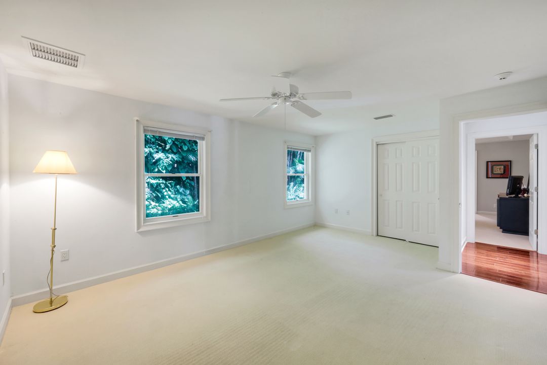 675 Murex Dr, Naples, FL 34102