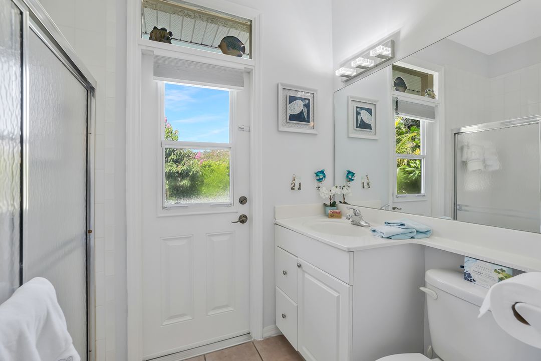 186 Muirfield Cir, Naples, FL 34113