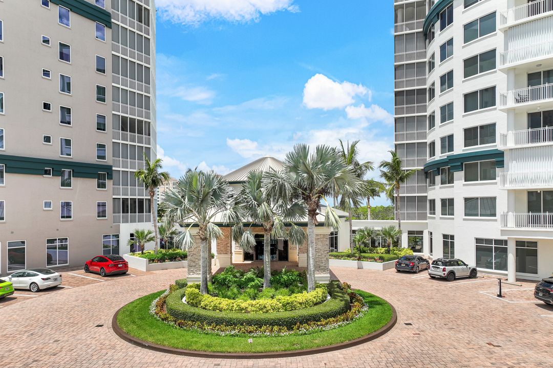 13665 Vanderbilt Dr  #501, Naples, FL 34110