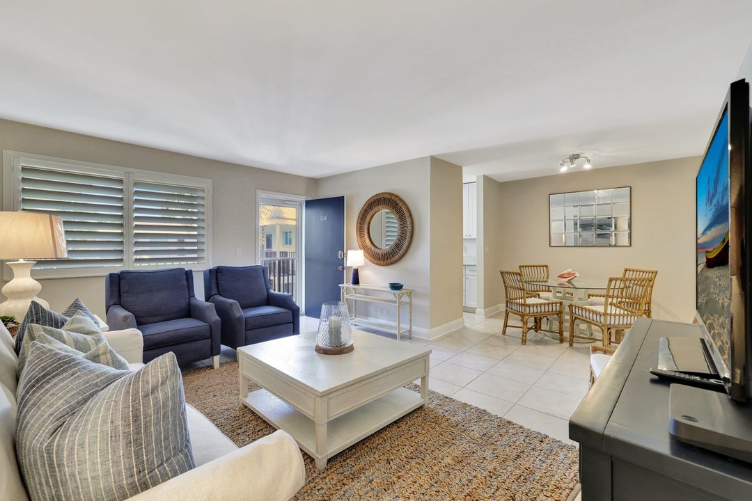 766 Central Ave #304, Naples, FL 34102