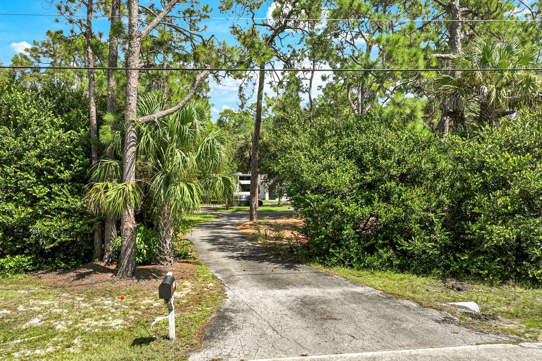 170 Logan Blvd N, Naples, FL 34119