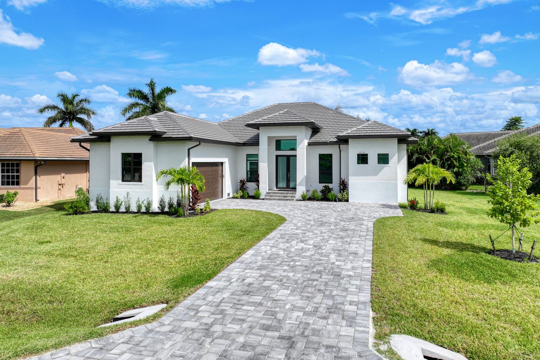 18288 Royal Hammock Blvd, Naples, FL 34114