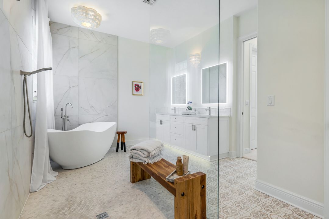 1123 Augusta Falls Way, Naples, FL 34119