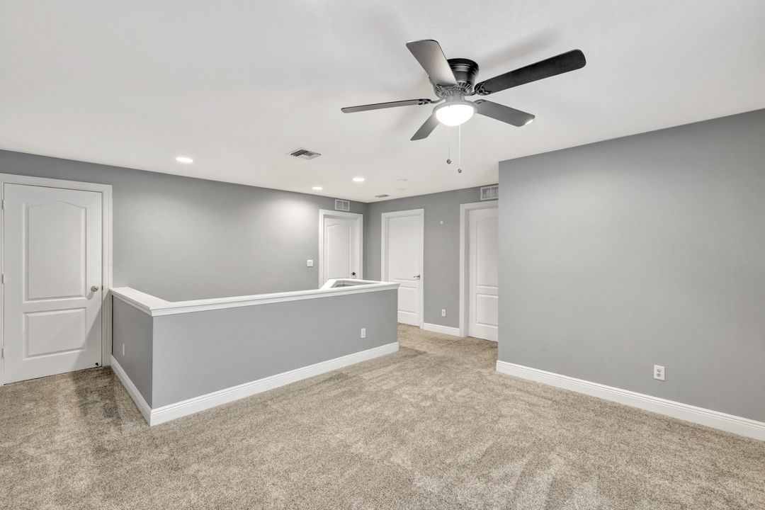 9792 Glen Heron Dr, Bonita Springs, FL 34135