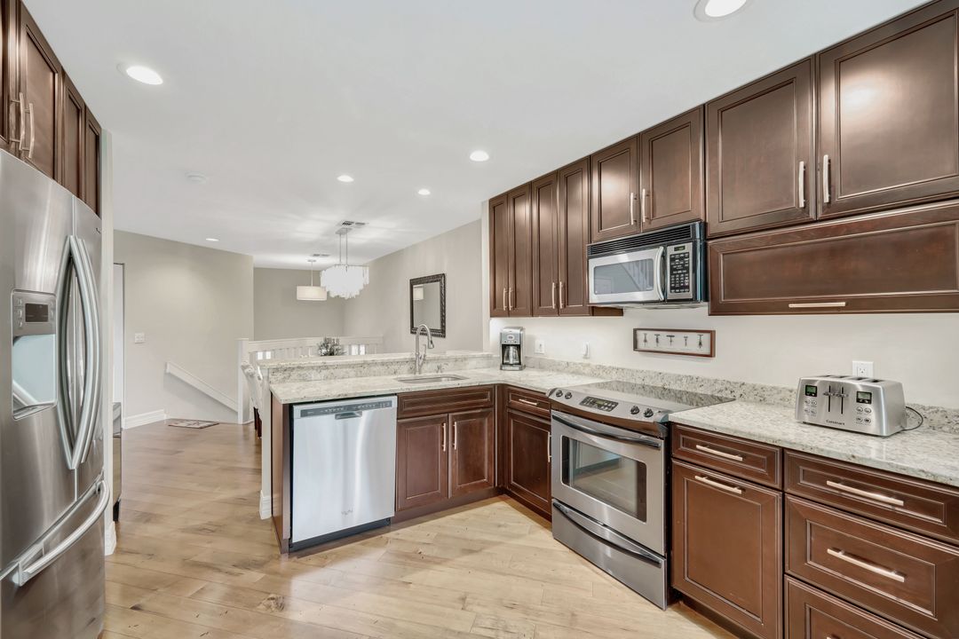 27105 Oakwood Lake Dr, Bonita Springs, FL 34134