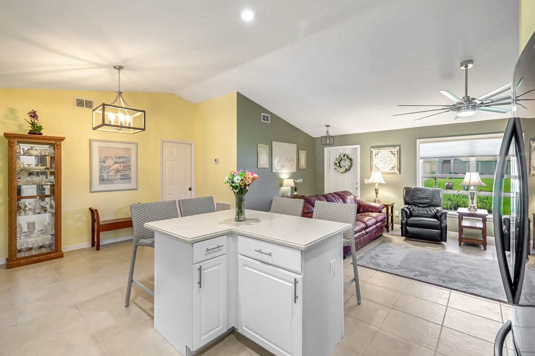 213 SW 38th Terrace, Cape Coral, FL 33914