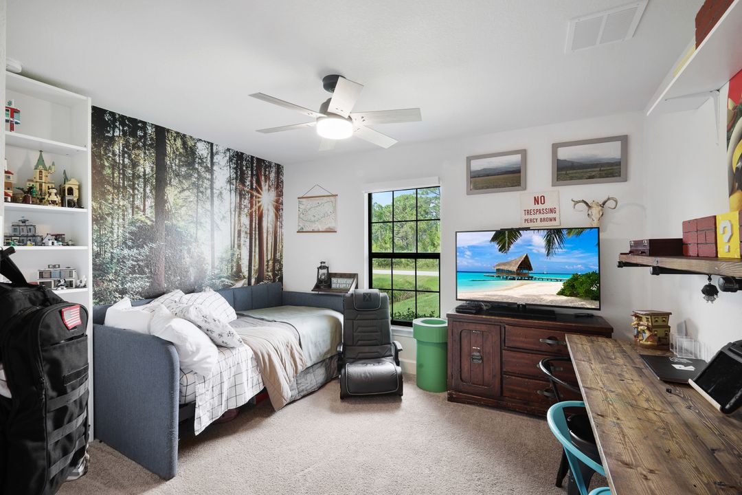 497 Windermere Dr, Lehigh Acres, FL 33972