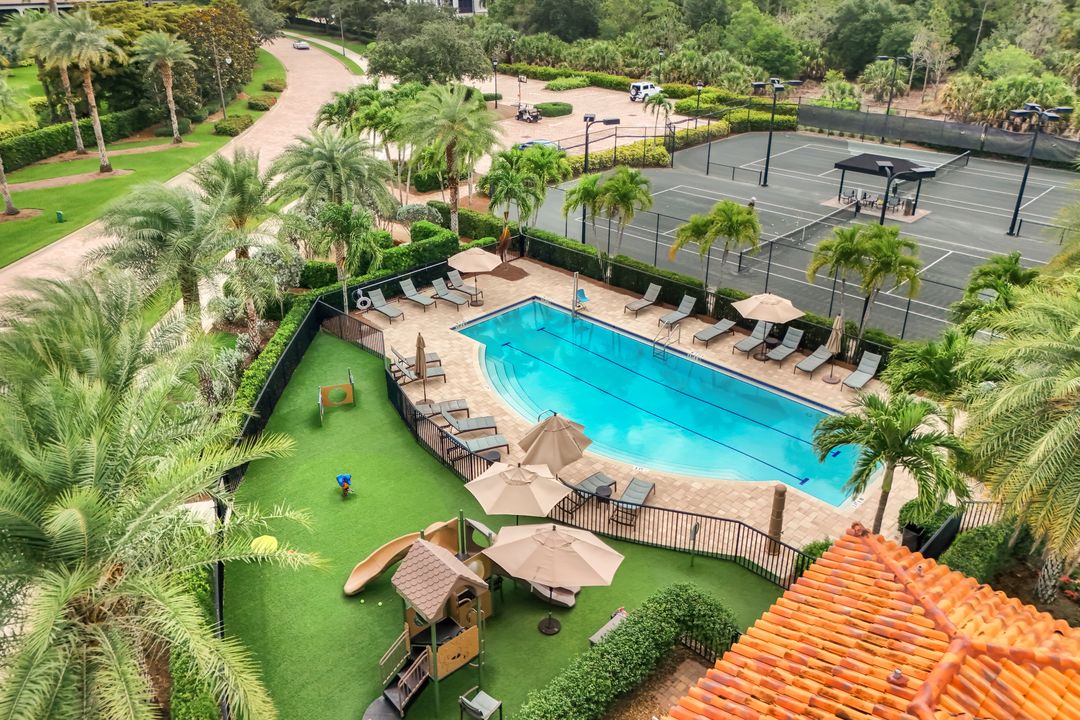 16358 Corsica Way #201, Naples, FL 34110