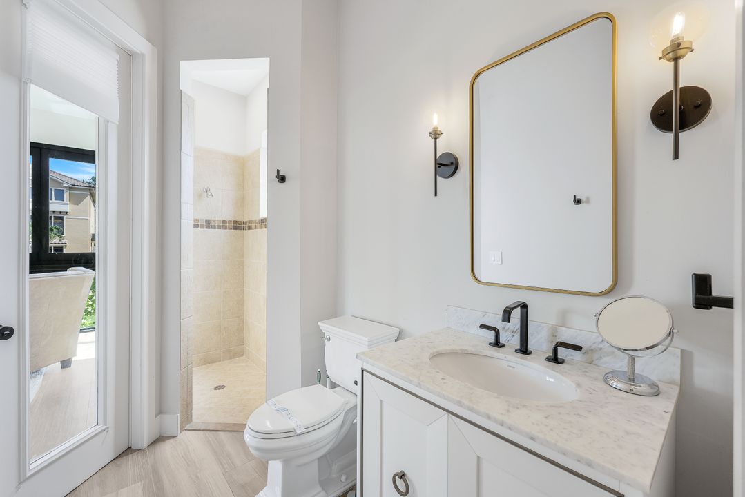 155 Heron Ave, Naples, FL 34108