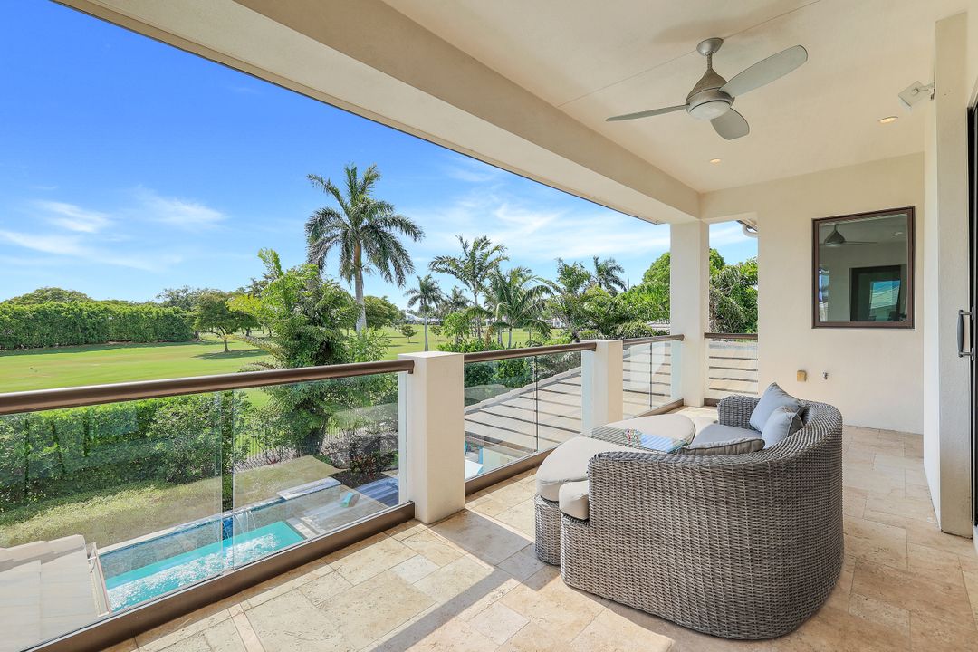 875 Wedge Dr, Naples, FL 34103