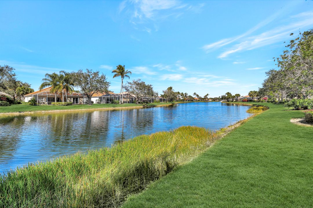 2914 Gilford Way, Naples, FL 34119