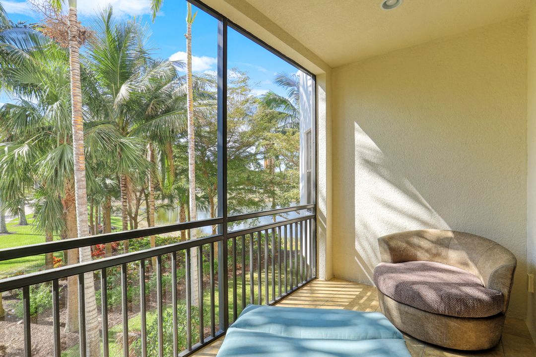 2555 Marquesa Royale Ln #1-101, Naples, FL 34109