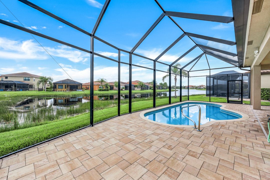 11532 Stonecreek Cir, Fort Myers, FL 33913