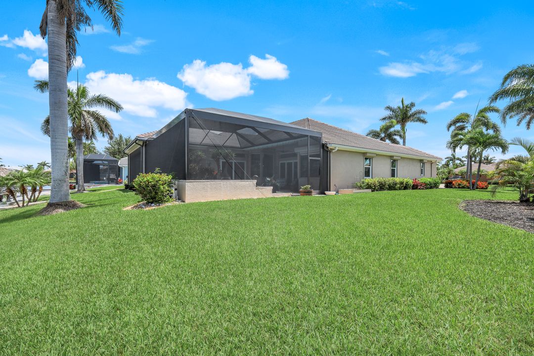 5606 Merlyn Ln, Cape Coral, FL 33914