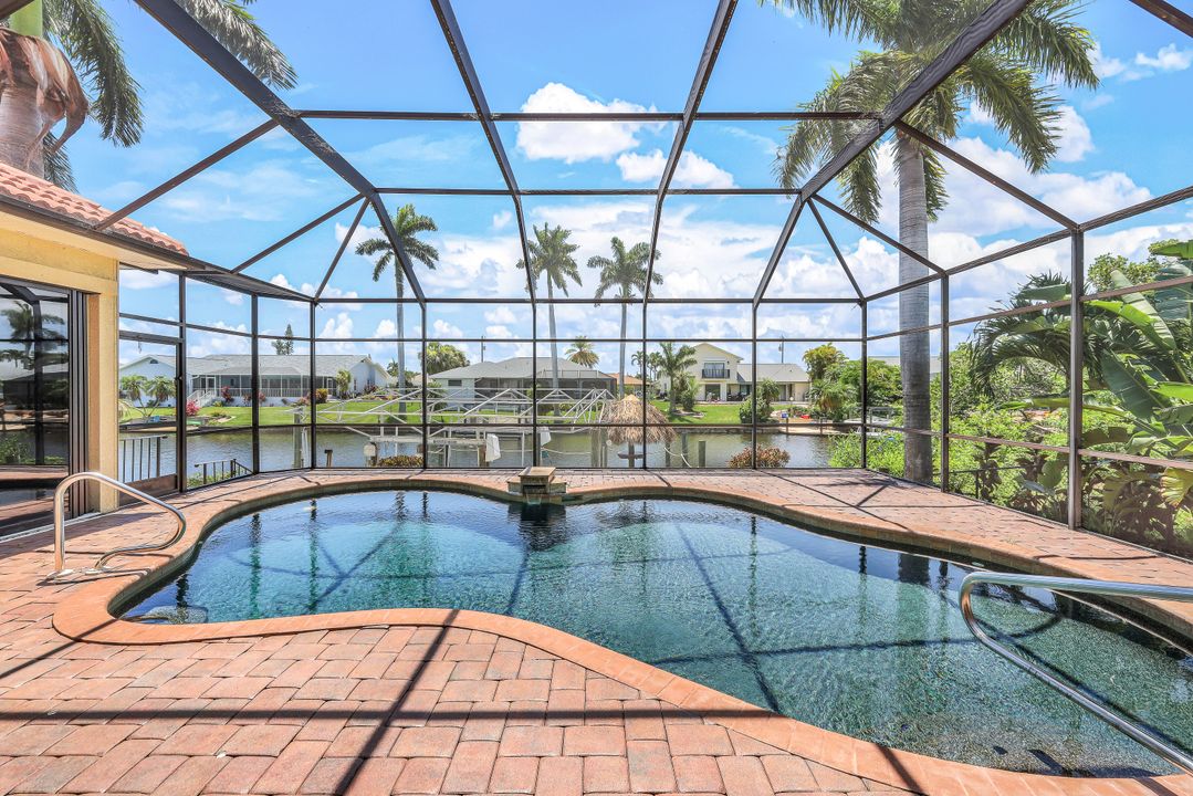 3412 SW 1st Pl, Cape Coral, FL 33914