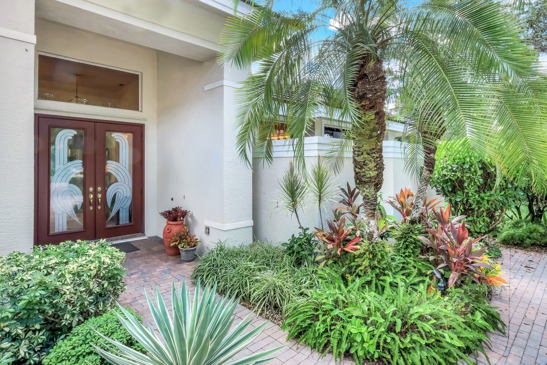 10005 Idle Pine Ln, Estero, FL 34135