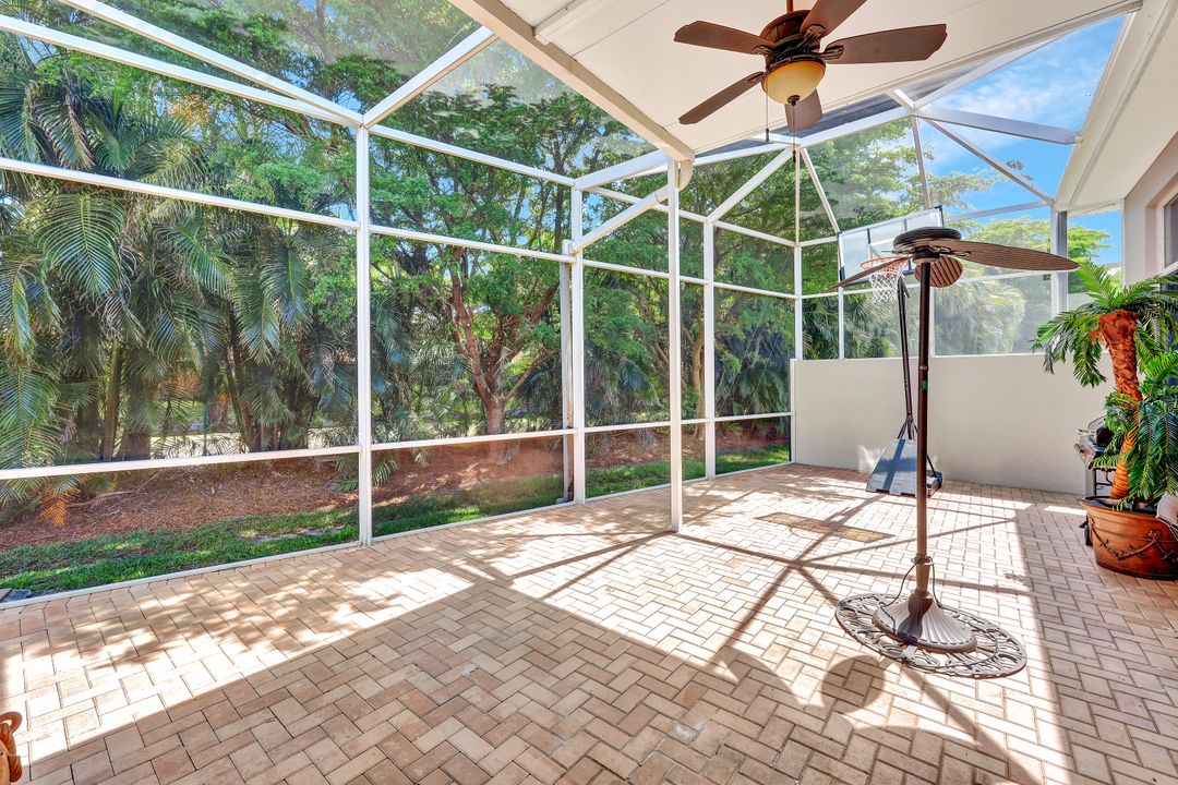 8910 Paseo De Valencia St, Fort Myers, FL 33908