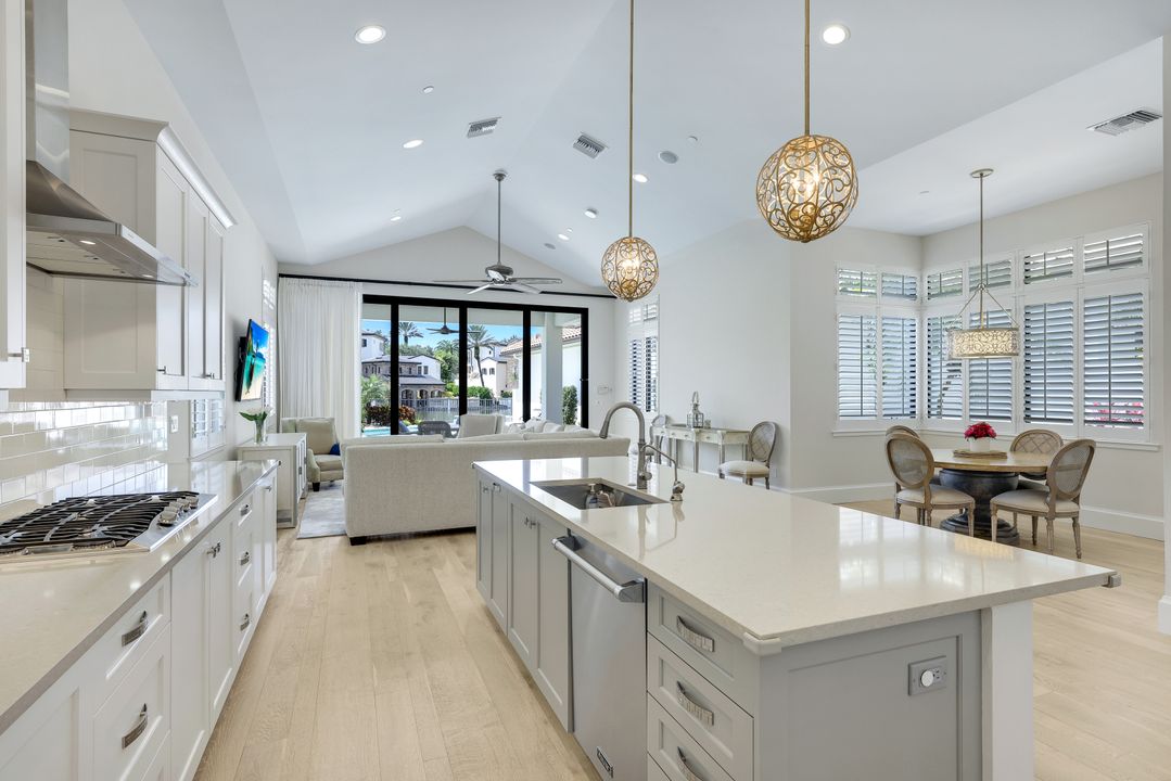 16484 Talis Park Dr, Naples, FL 34110