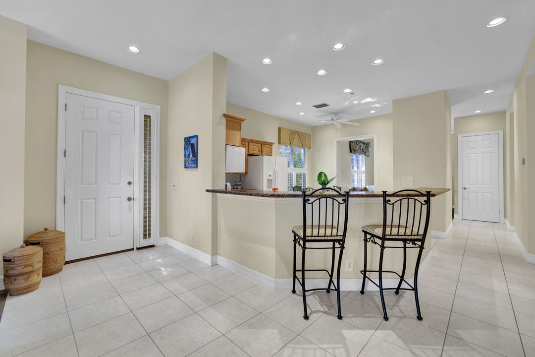 1485 Chesapeake Ave, Naples, FL 34102