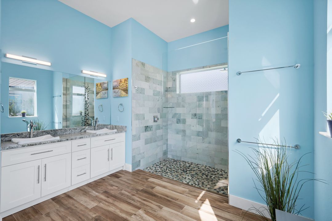 1000 NW 37th Pl, Cape Coral, FL 33993